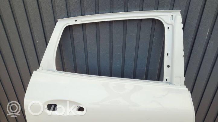 Mercedes-Benz GLA H247 Rear door 