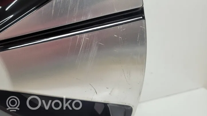 Volvo XC40 Cerchione in lega R18 31680403