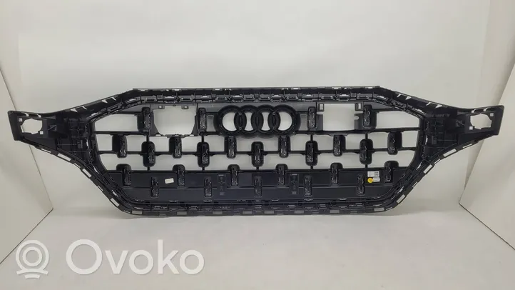 Audi Q8 Maskownica / Grill / Atrapa górna chłodnicy 4M8853651BP