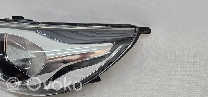 KIA Rio Lampa przednia 92101-1WXXX