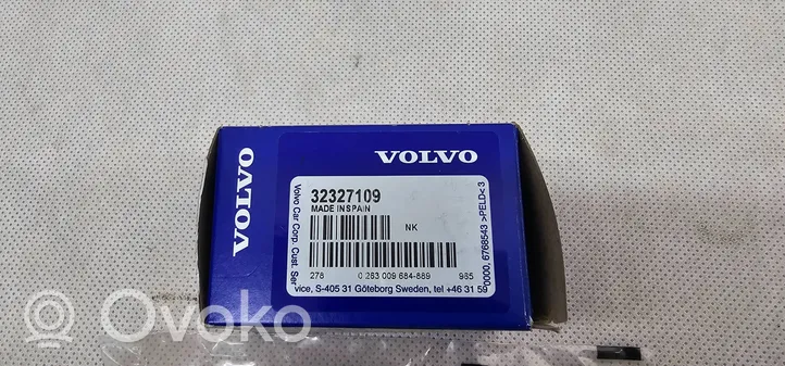 Volvo XC40 Sensore di parcheggio PDC 32327109