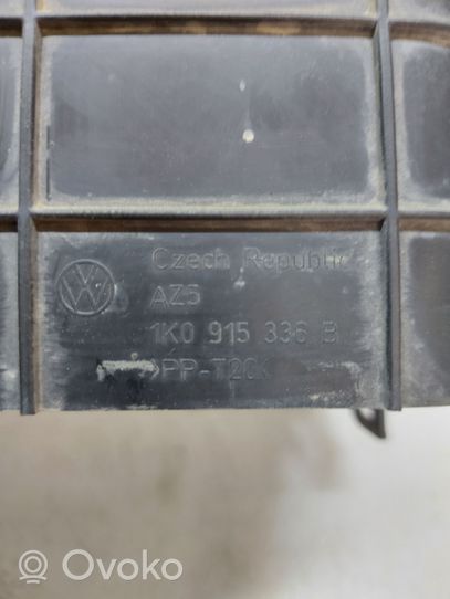 Volkswagen PASSAT B6 Protettore termico del vano batteria 1K0915335B