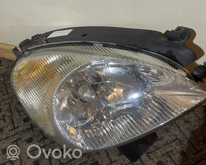 Citroen Xsara Picasso Phare frontale 89310170