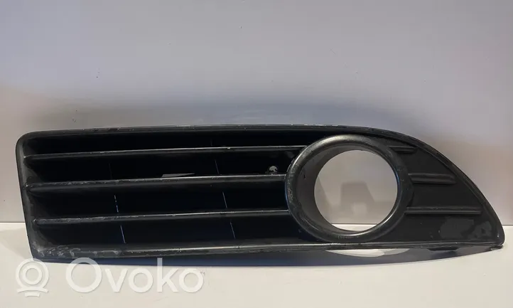 Volkswagen Polo Etupuskurin alempi jäähdytinsäleikkö 6Q0853666H