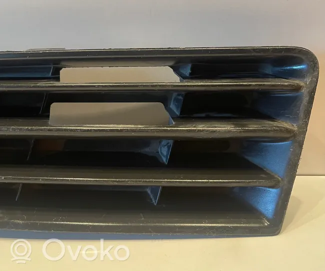 Volkswagen Polo IV 9N3 Front bumper lower grill 6Q0853665E