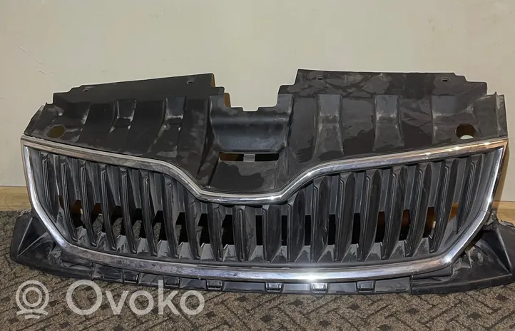 Skoda Fabia Mk3 (NJ) Maskownica / Grill / Atrapa górna chłodnicy 6V0853653