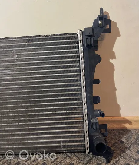 Opel Corsa D Radiateur de refroidissement 1300339