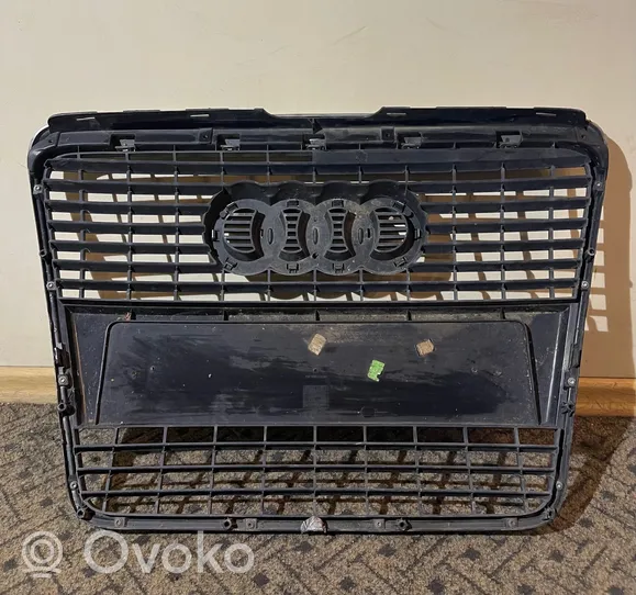 Audi A6 S6 C6 4F Maskownica / Grill / Atrapa górna chłodnicy 4F0853651S