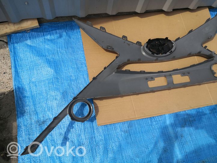 Toyota Aygo AB40 Apdailinė priekinio bamperio juosta 521120H020