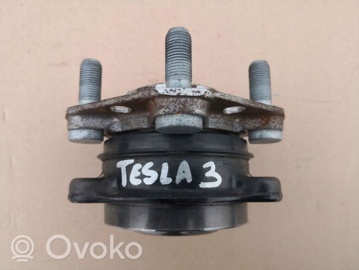 Tesla Model 3 Łożysko kulkowe koła osi tylnej 104412300B