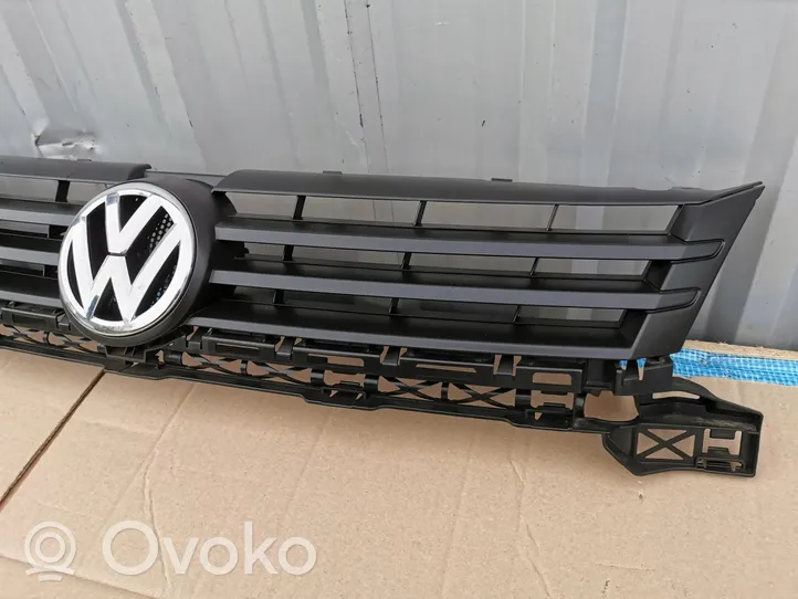 Volkswagen Touran I Griglia superiore del radiatore paraurti anteriore 1T0853653L