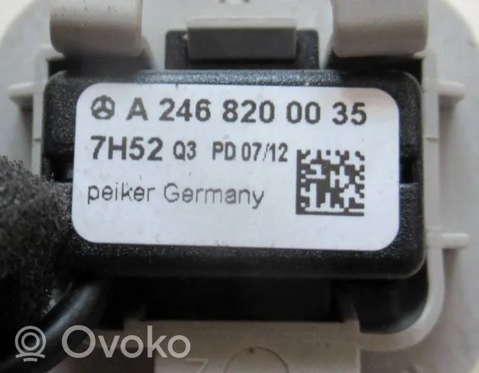 Mercedes-Benz B W246 W242 Mikrofoni (bluetooth/puhelin) A2468200035