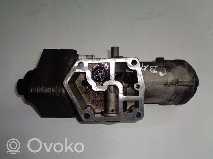 Volkswagen Golf V Supporto di montaggio del filtro dell’olio 045115389J