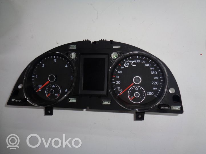 Volkswagen PASSAT CC Tachimetro (quadro strumenti) 3C8920870N
