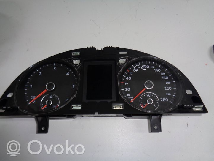 Volkswagen PASSAT CC Tachimetro (quadro strumenti) 3C8920870N