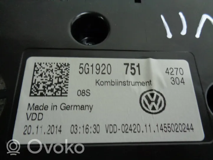 Volkswagen Golf VII Geschwindigkeitsmesser Cockpit 5G1920751