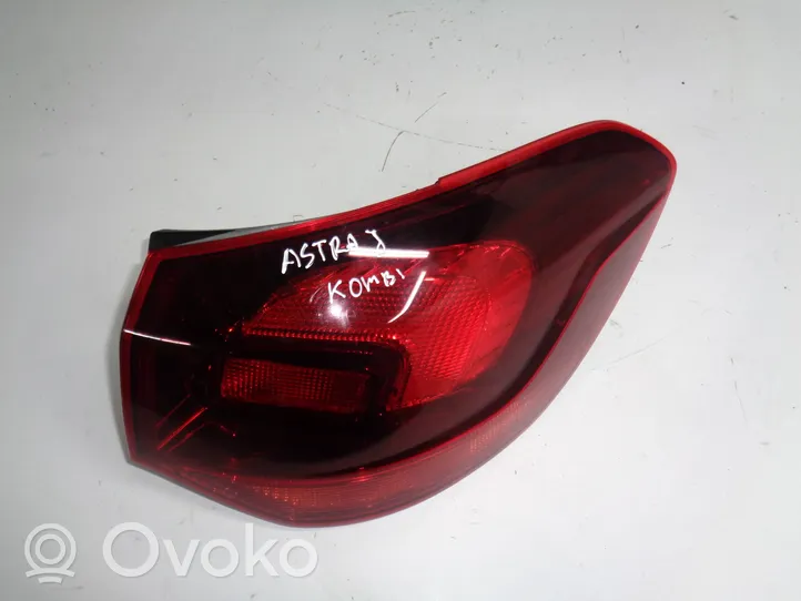 Opel Astra J Rear/tail lights 13314051