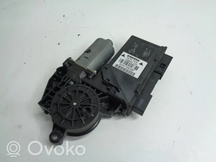 Audi A4 S4 B6 8E 8H Etuoven ikkunan nostomoottori 5WK47008BBF