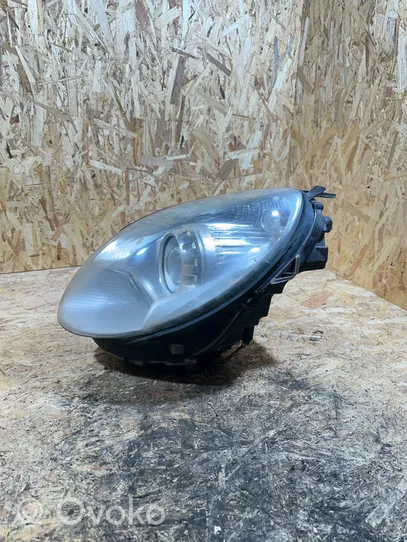 Mercedes-Benz R W251 Phare frontale A2518260191