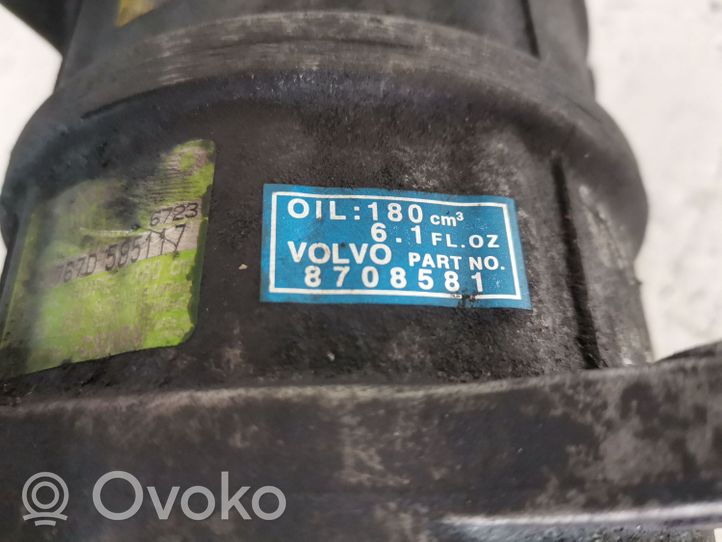 Volvo S40, V40 Compresseur de climatisation 8708581