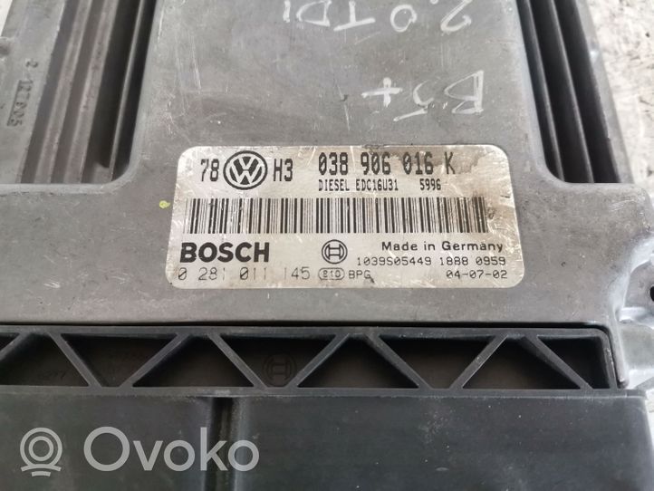 Volkswagen PASSAT B5.5 Moottorin ohjainlaite/moduuli 038906016K