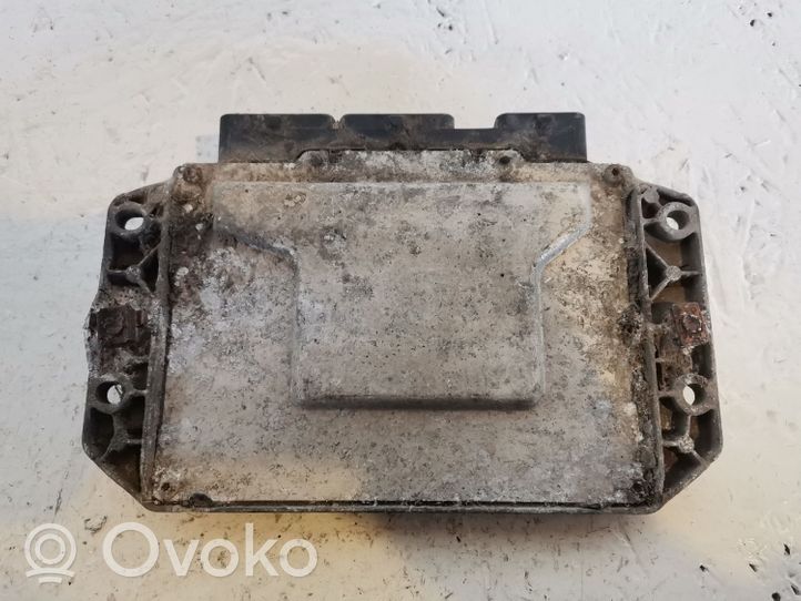 Peugeot 607 Sterownik / Moduł ECU 215849956B