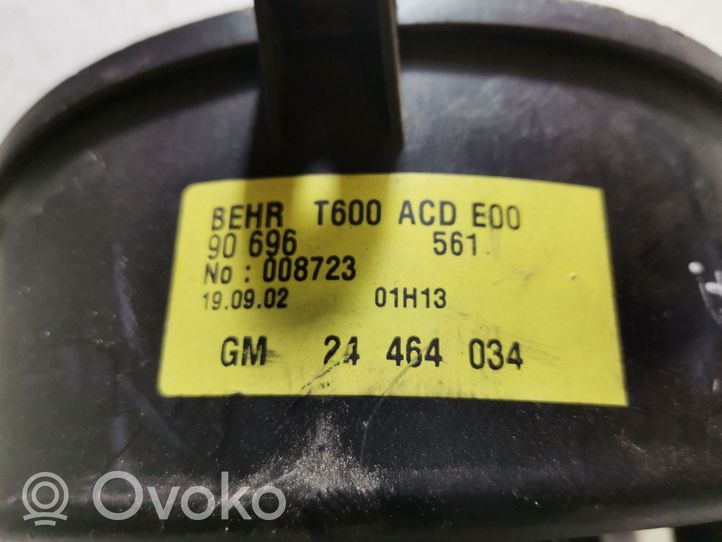 Opel Zafira A Pečiuko ventiliatorius/ putikas 24464034