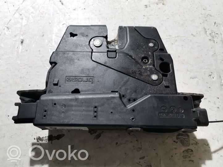 BMW 5 F10 F11 Loading door lock 918064102