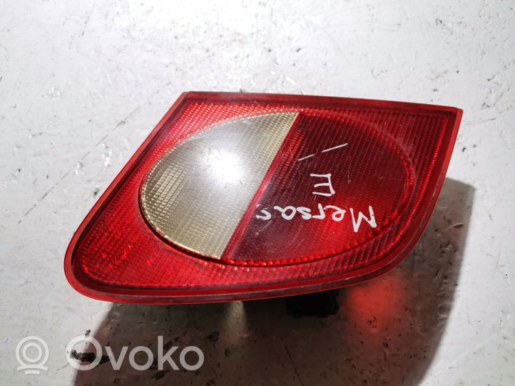 Mercedes-Benz E W210 Lampy tylnej klapy bagażnika A2108201164