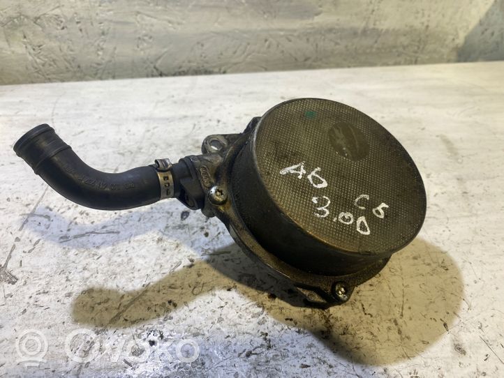 Audi A6 S6 C6 4F Pompe à vide 0571451C