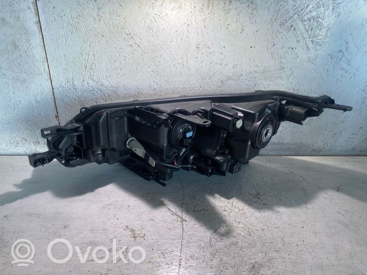 Nissan Qashqai Lampa przednia 8922681017