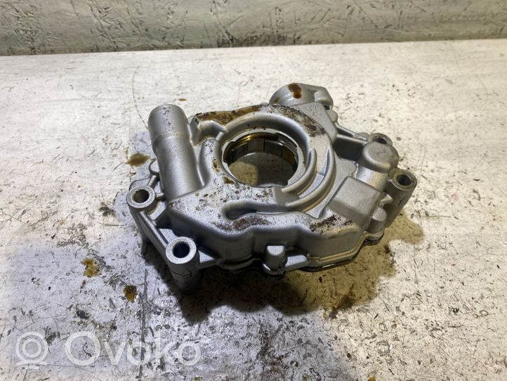 Dodge Challenger Oil pump A059040417