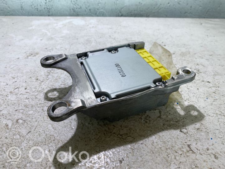 Toyota Hilux (AN10, AN20, AN30) Airbag control unit/module 891700K140