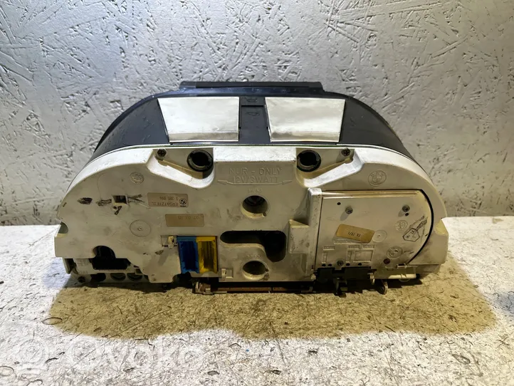 BMW 5 E28 Tachimetro (quadro strumenti) 1380432