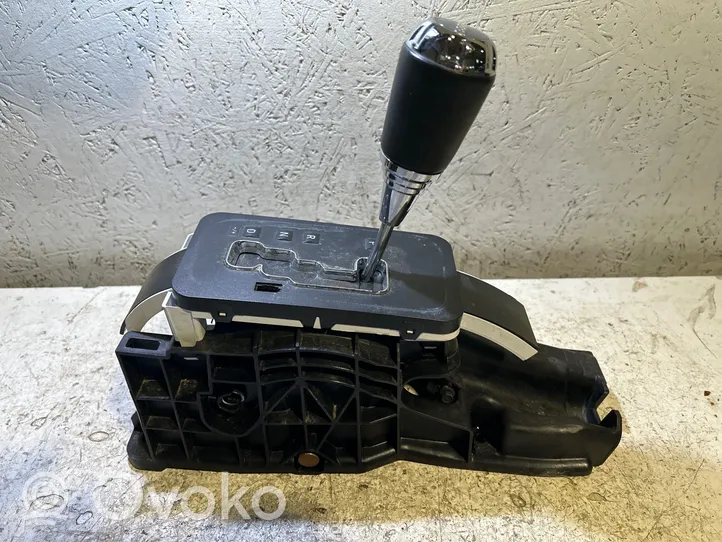 Jeep Wrangler Vaihteenvalitsimen verhoilu P05168003AE