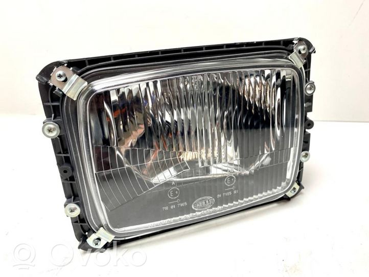 Mercedes-Benz 207 310 Lampa przednia A0008209561