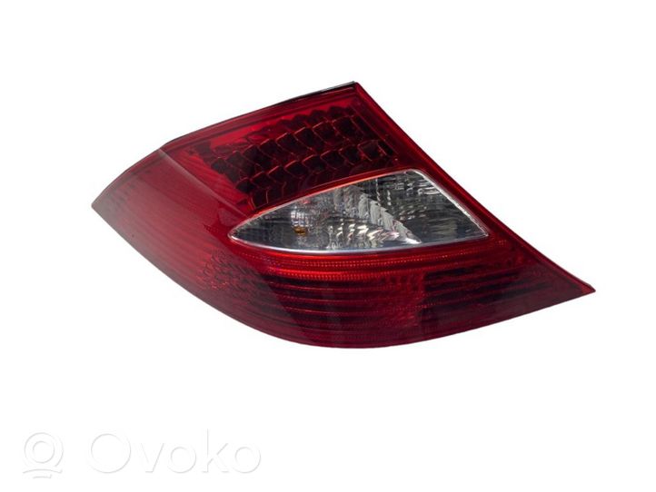 Mercedes-Benz CLS C219 Lampa tylna A2198200164