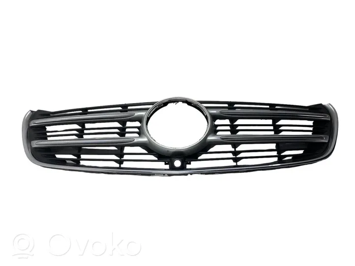 Mercedes-Benz V Class W447 Maskownica / Grill / Atrapa górna chłodnicy A4478802001