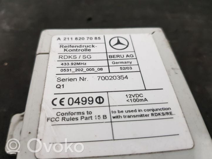 Mercedes-Benz CLS C219 Centralina della pressione pneumatico 2118207085