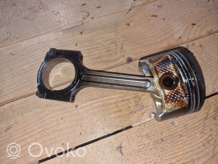 Mazda 3 I Piston avec bielle 