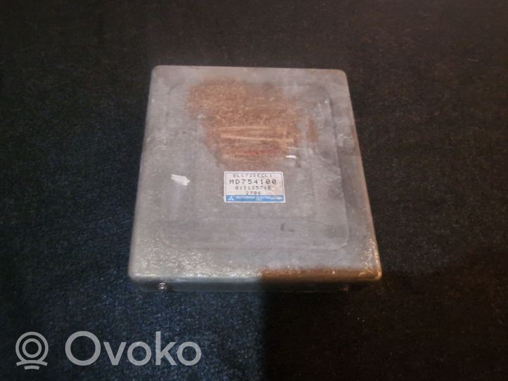 Mitsubishi Sigma Sterownik / Moduł ECU MD754100