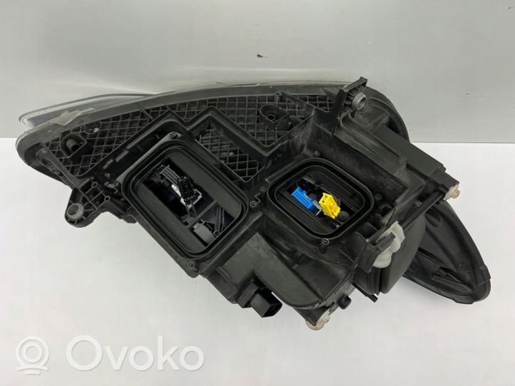 Mercedes-Benz V Class W447 Lampa przednia A4479061401