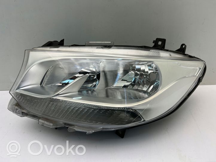 Mercedes-Benz Sprinter W907 W910 Lampa przednia A9109060000