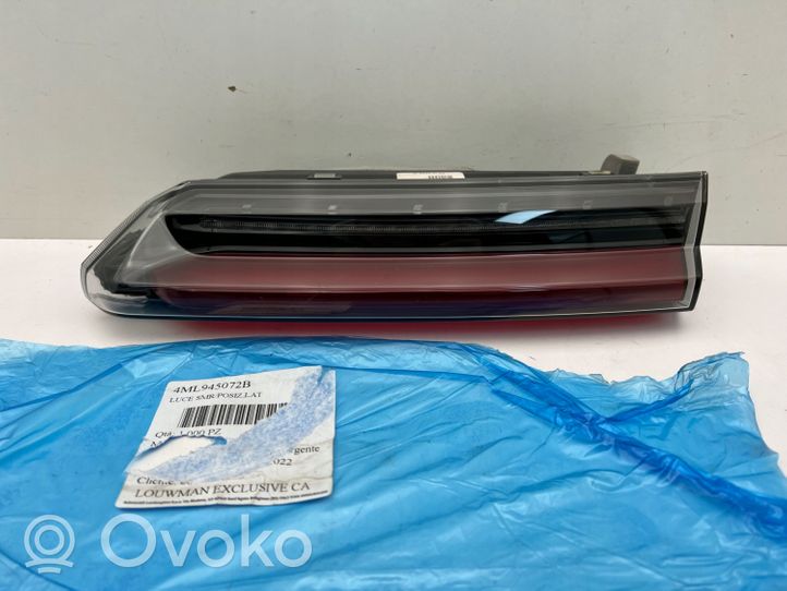 Lamborghini Urus Lampy tylnej klapy bagażnika 4ML945072B