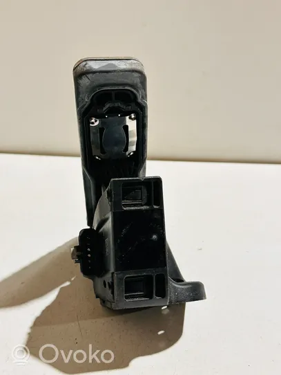 Mercedes-Benz S W222 Accelerator throttle pedal A2053000104