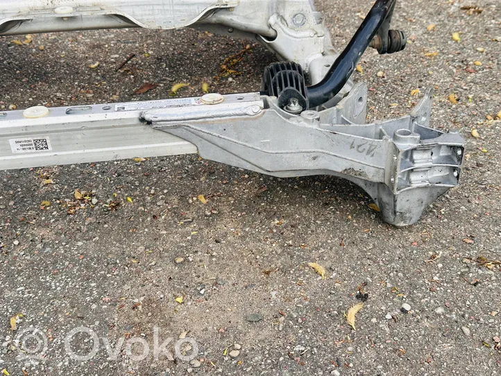 BMW 5 G30 G31 Sous-châssis avant 686110614