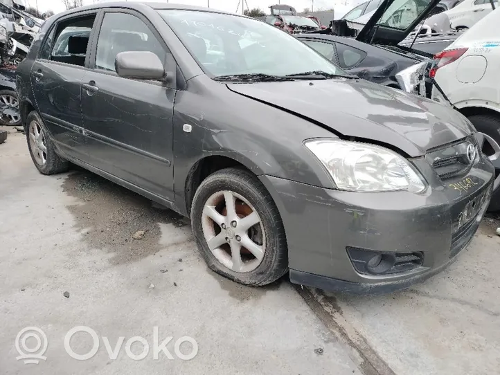 Toyota Corolla E120 E130 Pièce de carrosserie avant 