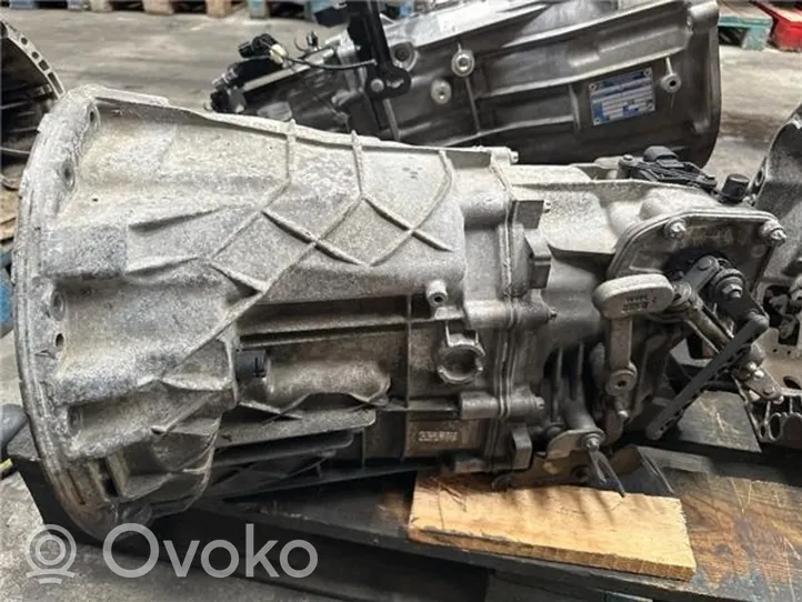 Mercedes-Benz Vito Viano W447 Manual 5 speed gearbox 711680