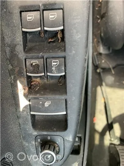 Volkswagen Eos Electric window control switch 