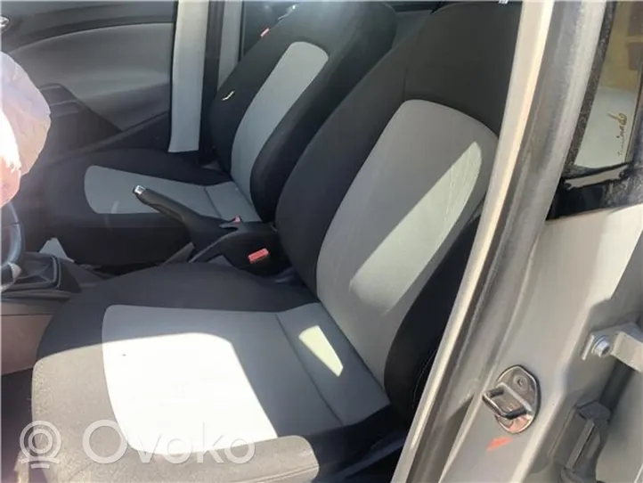 Seat Ibiza IV (6J,6P) Autres sièges 
